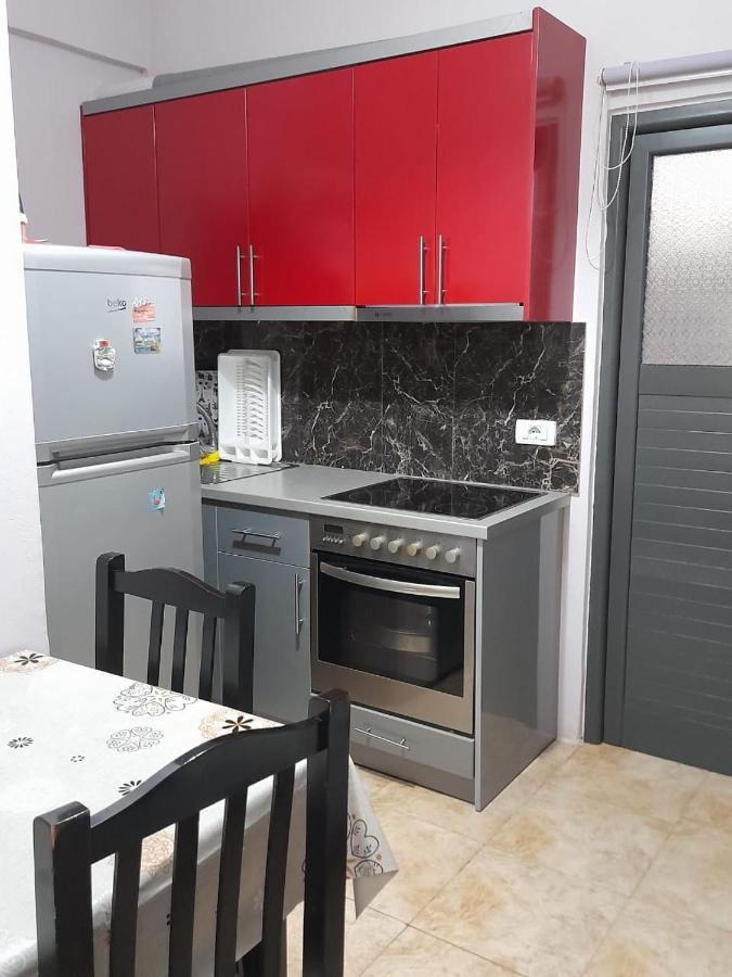 Villa Festim Ксамил Екстериор снимка